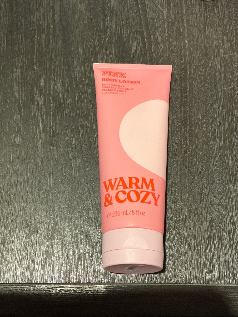 PINK Victoria's Secret Warm & Cozy Body Lotion — Pink & Light Pink